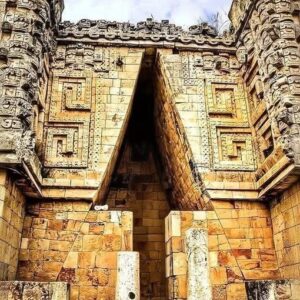 The Silent Stone Gateway of Uxmal: How the Maya Built an Architectural Masterpiece That Still Defies Expectations 59 The Silent Stone Gateway of Uxmal: How the Maya Built an Architectural Masterpiece That Still Defies Expectations