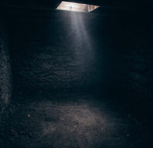 The Saloon Under the Sand: A Nevada Windstorm Uncovered a Buried 1900s Bar — and the Trapdoor Behind It Exposed a Crime Hidden for Over a Century 16 2aoboqdzbf9wc7dwuqwzvfxv7pzyx5fonyltrc8o4